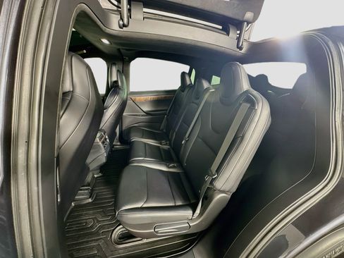 Used 2018 Tesla Model X 100D AWD/4WD image 27