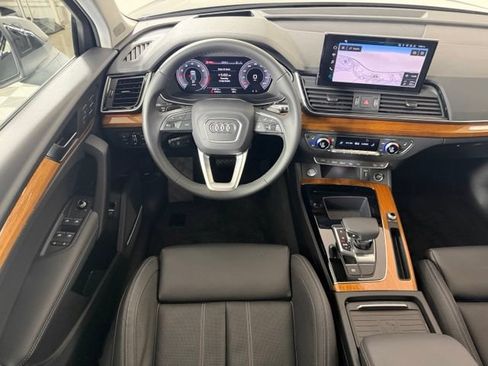 Certified 2023 Audi Q5 2.0T Prestige AWD/4WD image 12