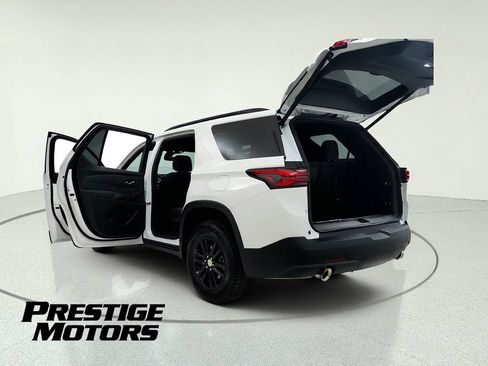 Used 2023 Chevrolet Traverse LT w/ LPO, Floor Liner Package AWD/4WD image 12