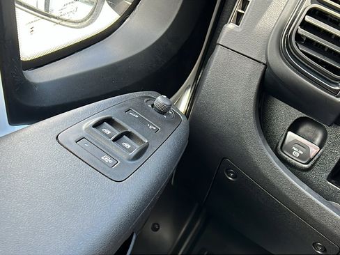 New 2026 RAM ProMaster 2500 w/ Convenience Group FWD image 29