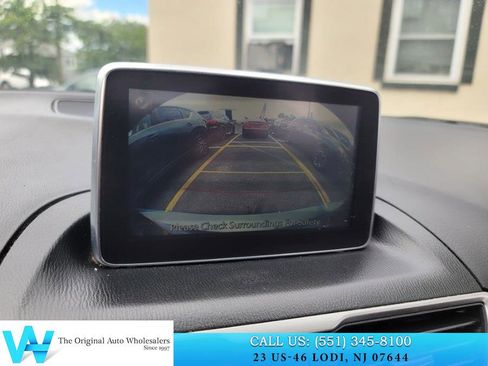 Used 2016 MAZDA MAZDA3 i Sport FWD image 13