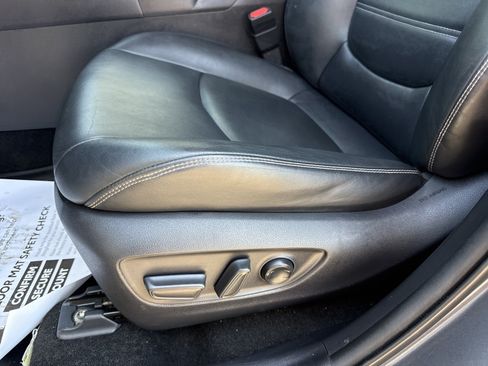 Used 2019 Toyota RAV4 XLE Premium FWD image 12