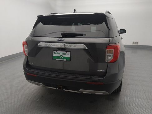 Used 2020 Ford Explorer XLT w/ Equipment Group 202A AWD/4WD image 7