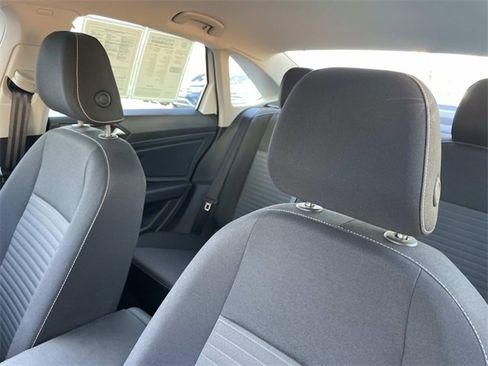 Used 2025 Volkswagen Jetta S image 20