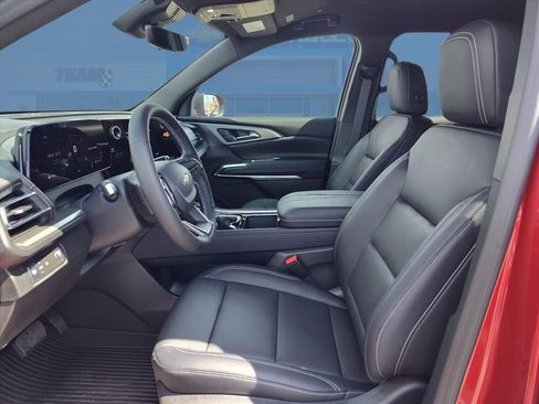 New 2026 Chevrolet Traverse LT FWD image 1