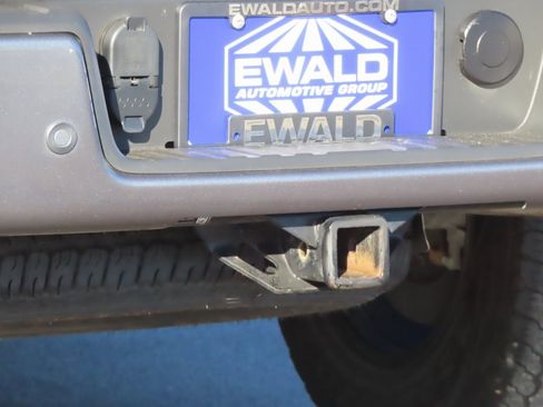 Used 2021 Chevrolet Colorado Z71 w/ Safety Package image 19