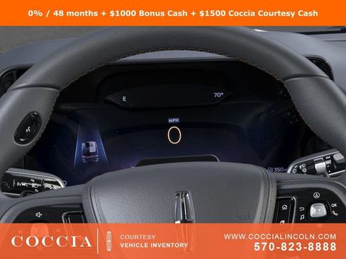 New 2025 Lincoln Aviator AWD image 13