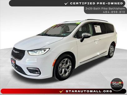 Used 2023 Chrysler Pacifica Limited