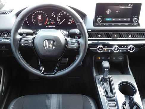 Used 2025 Honda Civic Sport image 4