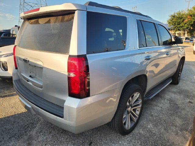 Used 2018 Chevrolet Tahoe LT w/ Luxury Package RWD image 5
