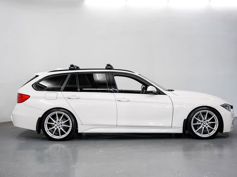 Used 2015 BMW 328d xDrive Wagon AWD/4WD image 2