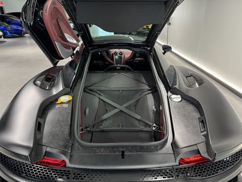 Used 2023 McLaren GT RWD image 13