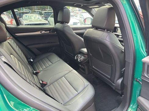 New 2025 Alfa Romeo Stelvio Sprint AWD/4WD image 25