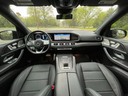 Used 2023 Mercedes-Benz GLS 450 4MATIC w/ AMG Line Exterior image 40