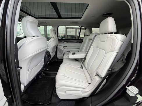 Used 2023 Jeep Grand Cherokee L Overland w/ Advanced Protech Group III image 54