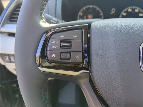 New 2026 Honda Odyssey Touring image 13