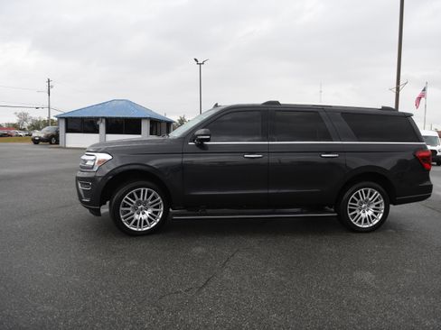 Used 2024 Ford Expedition Max Limited image 9