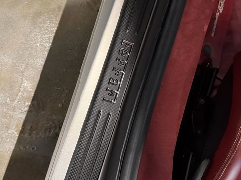 Used 2021 Ferrari F8 Tributo image 27