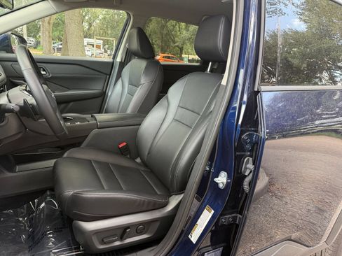 Used 2026 Nissan Rogue SL FWD image 37