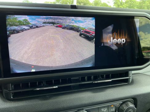 New 2026 Jeep Wrangler Unlimited Sport AWD/4WD image 10