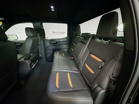 Used 2023 GMC Sierra 1500 AT4 image 25