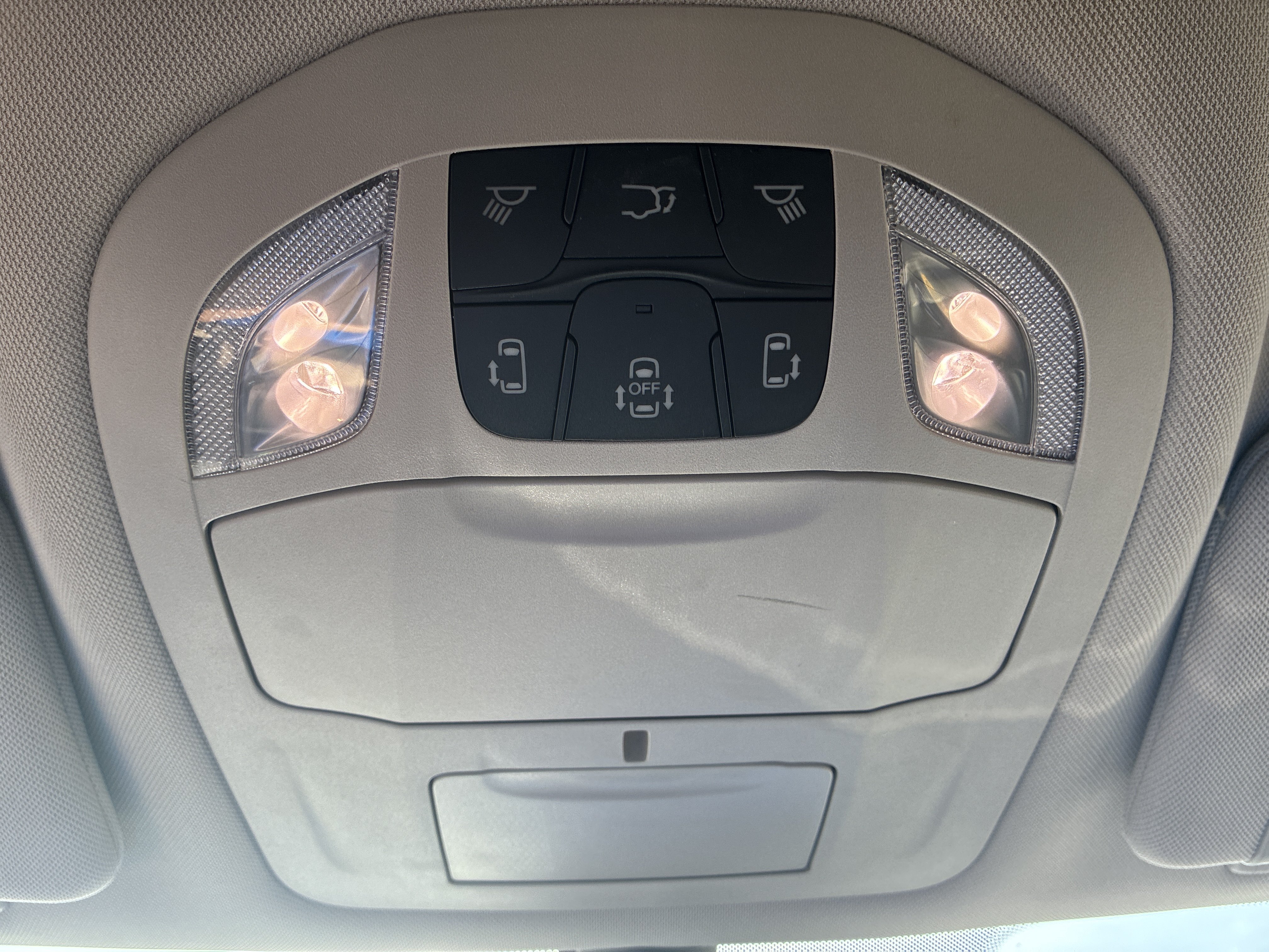 Used 2024 Chrysler Pacifica Touring-L FWD image 33