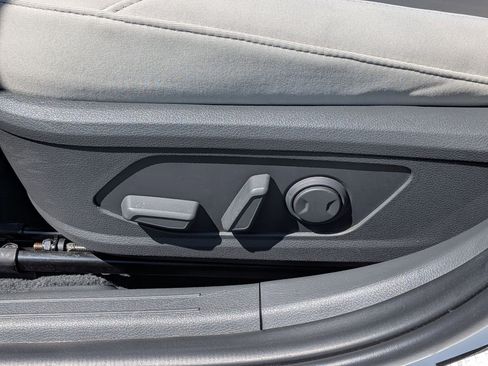 Used 2025 Hyundai Sonata SEL FWD image 15