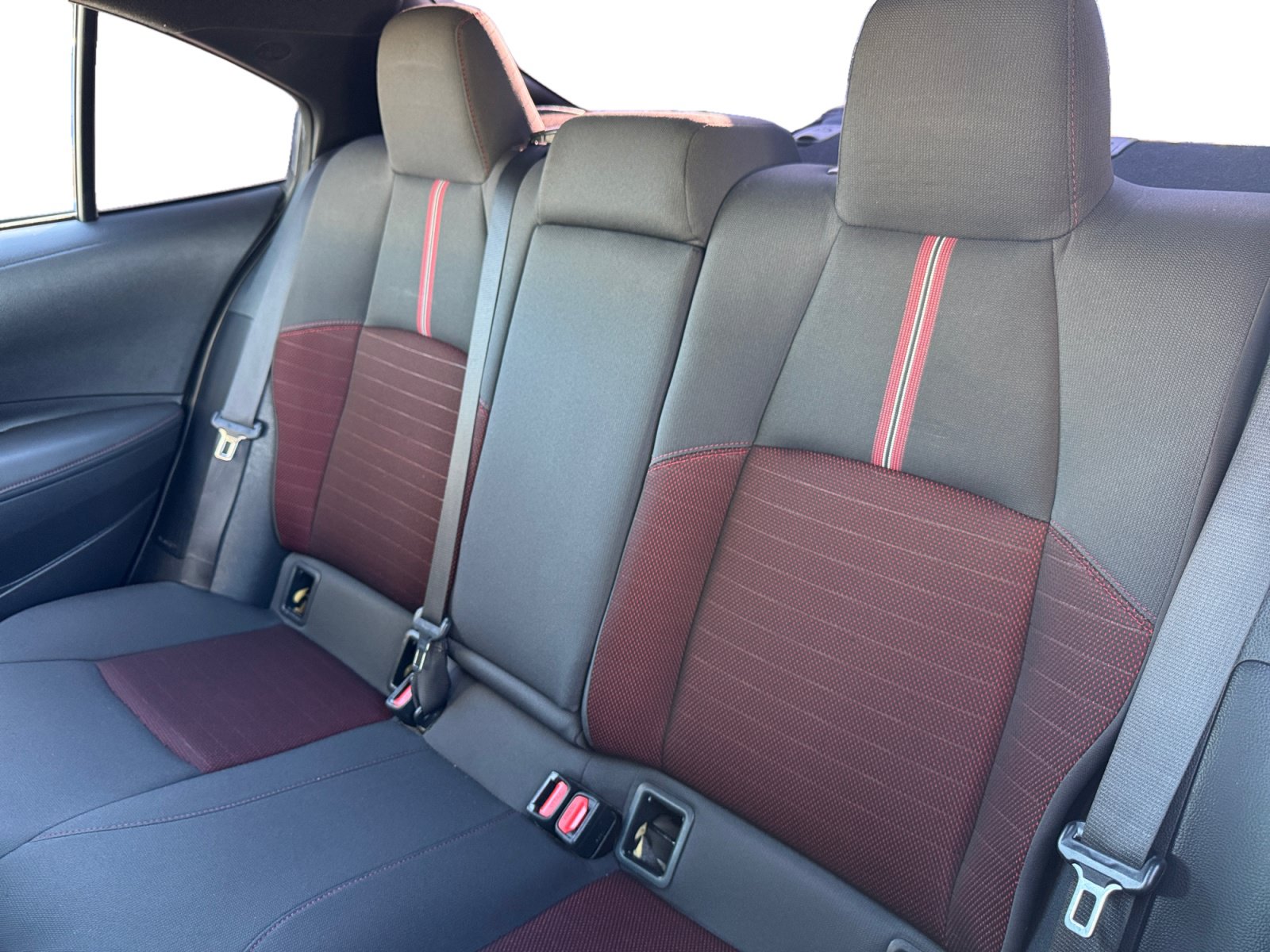 Used 2023 Toyota Corolla SE w/ Carpet Mat Package (TMS) FWD image 13