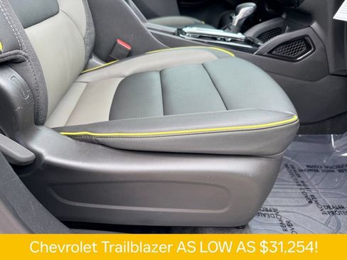 Used 2026 Chevrolet TrailBlazer ACTIV w/ Convenience Package FWD image 14