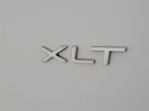 Used 2024 Ford Transit 350 XLT image 6