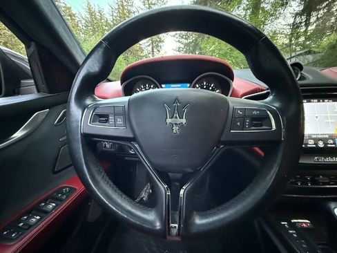 Used 2017 Maserati Ghibli S image 20