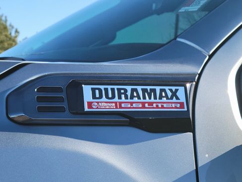 Used 2025 GMC Sierra 3500 AT4 w/ AT4 Premium Plus Package image 19