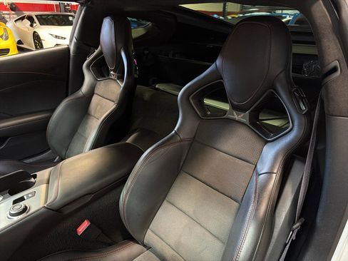 Used 2017 Chevrolet Corvette Z06 image 22