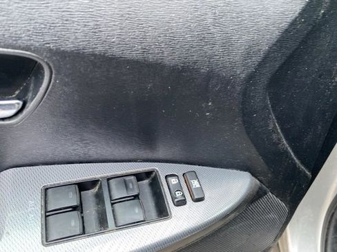 Used 2013 Toyota Venza LE image 15