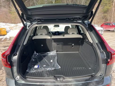 New 2026 Volvo XC60 B5 Ultra w/ Climate Package image 20