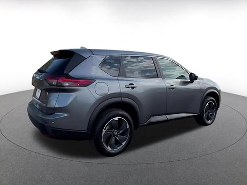 Used 2025 Nissan Rogue SV AWD/4WD image 14