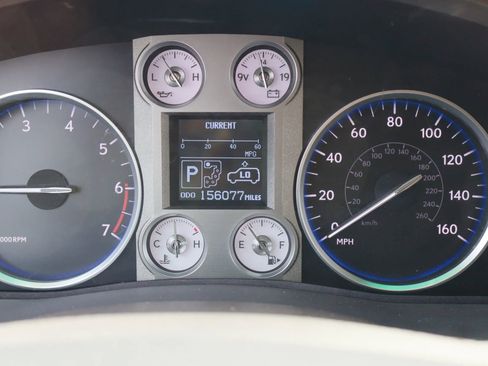 Used 2011 Lexus LX 570 4WD image 25