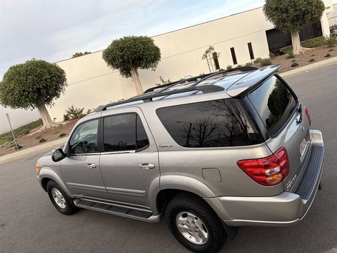 Used 2001 Toyota Sequoia Limited image 12