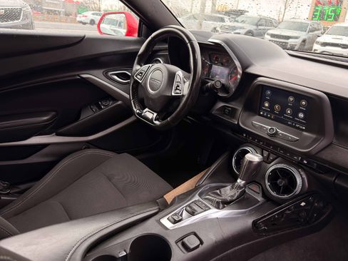 Used 2019 Chevrolet Camaro LT image 11