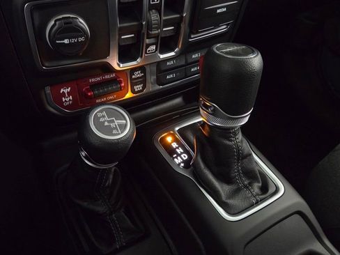 New 2026 Jeep Gladiator Rubicon AWD/4WD image 23