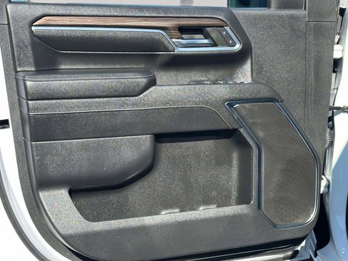 Used 2024 Chevrolet Silverado 2500 LT w/ Convenience Package image 20