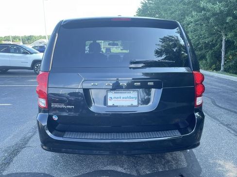 Used 2016 Dodge Grand Caravan SE FWD image 30
