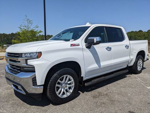 Used 2020 Chevrolet Silverado 1500 LTZ w/ LTZ Plus Package AWD/4WD image 63