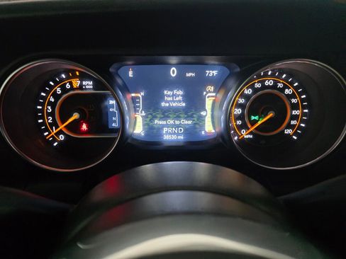 Used 2021 Jeep Gladiator Overland AWD/4WD image 31