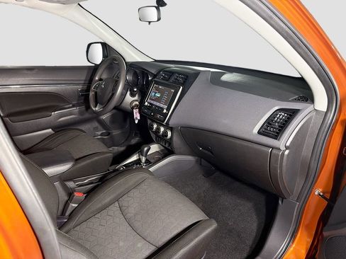 Used 2020 Mitsubishi Outlander Sport ES FWD image 28