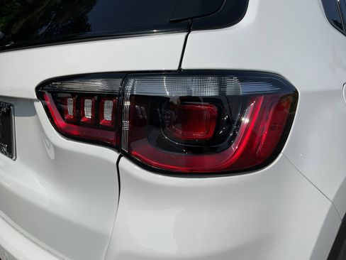 New 2025 Jeep Compass Limited w/ Sun & Sound Group image 32