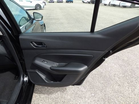Used 2023 Nissan Altima 2.5 S FWD image 13