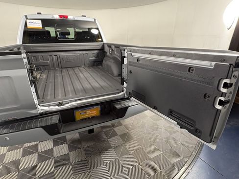 Certified 2025 Ford F150 Platinum w/ Equipment Group 702A High AWD/4WD image 32