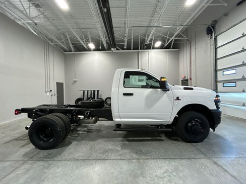 New 2026 RAM 3500 Tradesman image 5