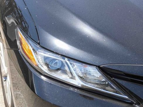 Used 2022 Toyota Camry LE w/ Carpet Mat Package (TMS) FWD image 7